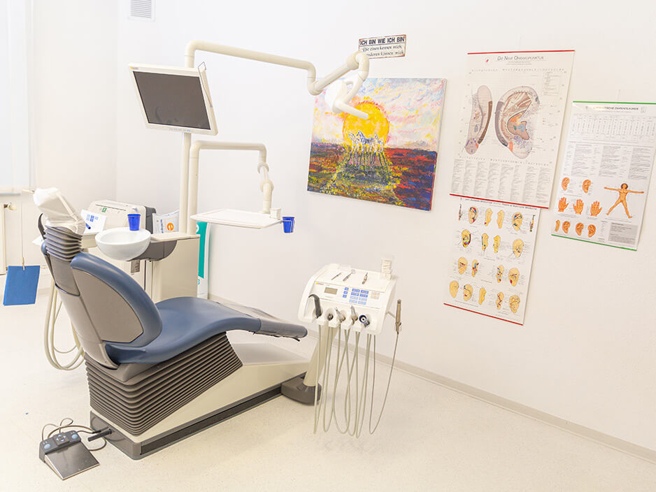 Zahnarztpraxis Kashi (Hamburg) - Behandlungzimmer